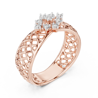 round lattice cluster diamond ring in rose gold
