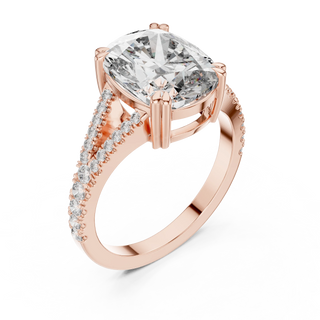 cushion lab grown diamond split-shank ring in rose gold
