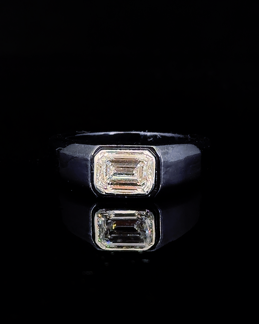 Main: White gold 2.60ct emerald-cut signet ring with lab grown diamond centre on black
Detail: Close-up of emerald-cut lab grown diamond set into a broad polished white gold ring
Side: White gold signet ring with raised emerald-cut lab grown diamond solitaire setting