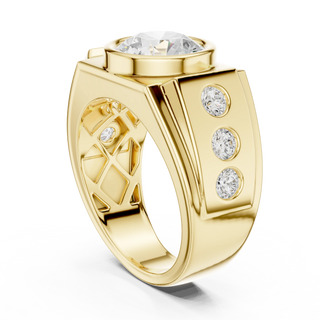 Round diamond bezel signet ring in yellow gold
