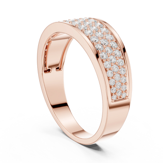 Round diamond pavé band in rose gold

