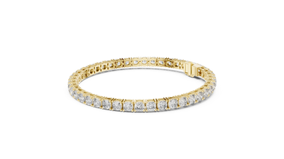 Cushion Cut Diamond Tennis Bracelet in Yellow Gold