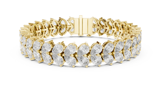 Pear Cut Diamond Tennis Bracelet in Yellow Gold