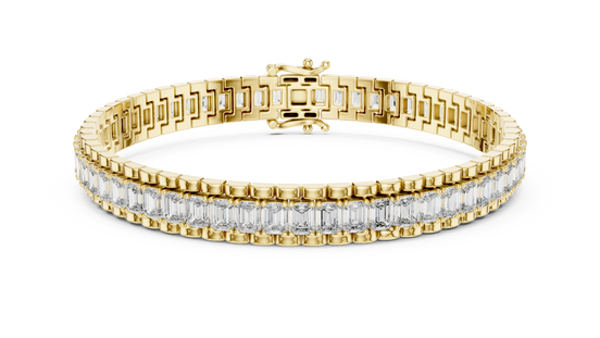 Emerald Cut Diamond Tennis Bracelet in Yellow Gold