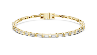 Baguette Cut Diamond Tennis Bracelet in Yellow Gold