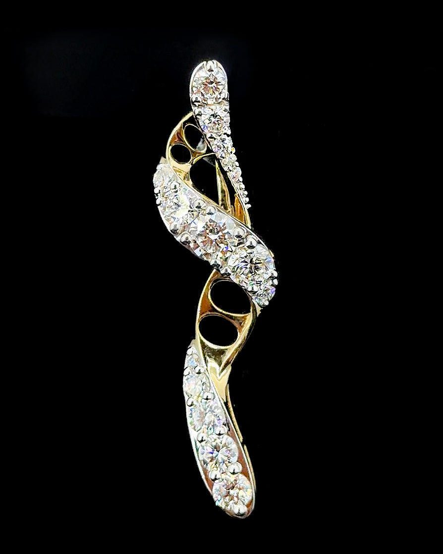 Main: Yellow gold sculptural swirl pendant with 2.002ct round lab grown diamonds on black
Detail: Close-up of graduated round lab grown diamonds flowing across the yellow gold openwork pendant
Side: Yellow gold swirl pendant showing curved openwork profile and graduated lab grown diamond settings