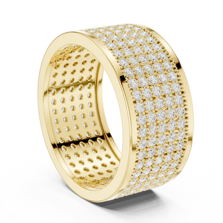 Round diamond pavé band ring in yellow gold
