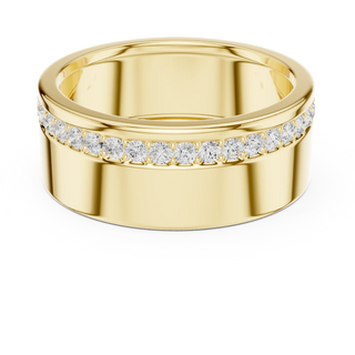 Round diamond pavé wedding band ring in yellow gold
