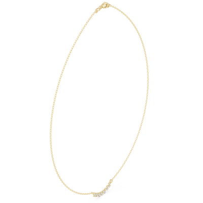 Round diamond curved cluster pendant in yellow gold