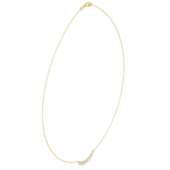Round diamond curved cluster pendant in yellow gold
