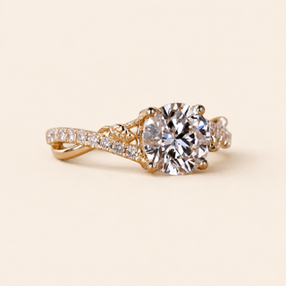 Everleaf Round Lab Grown Diamond Nature Engagement Ring with Leaf & Vine Pavé Shoulders in Yellow Gold
