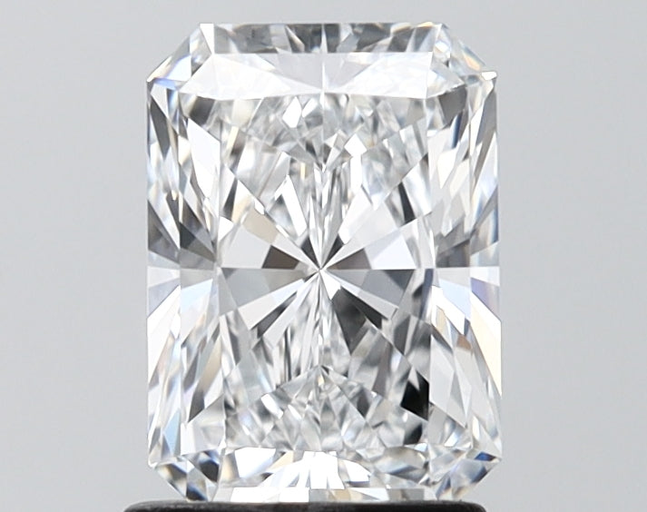 1.55ct Radiant E IF Lab-Grown Diamond