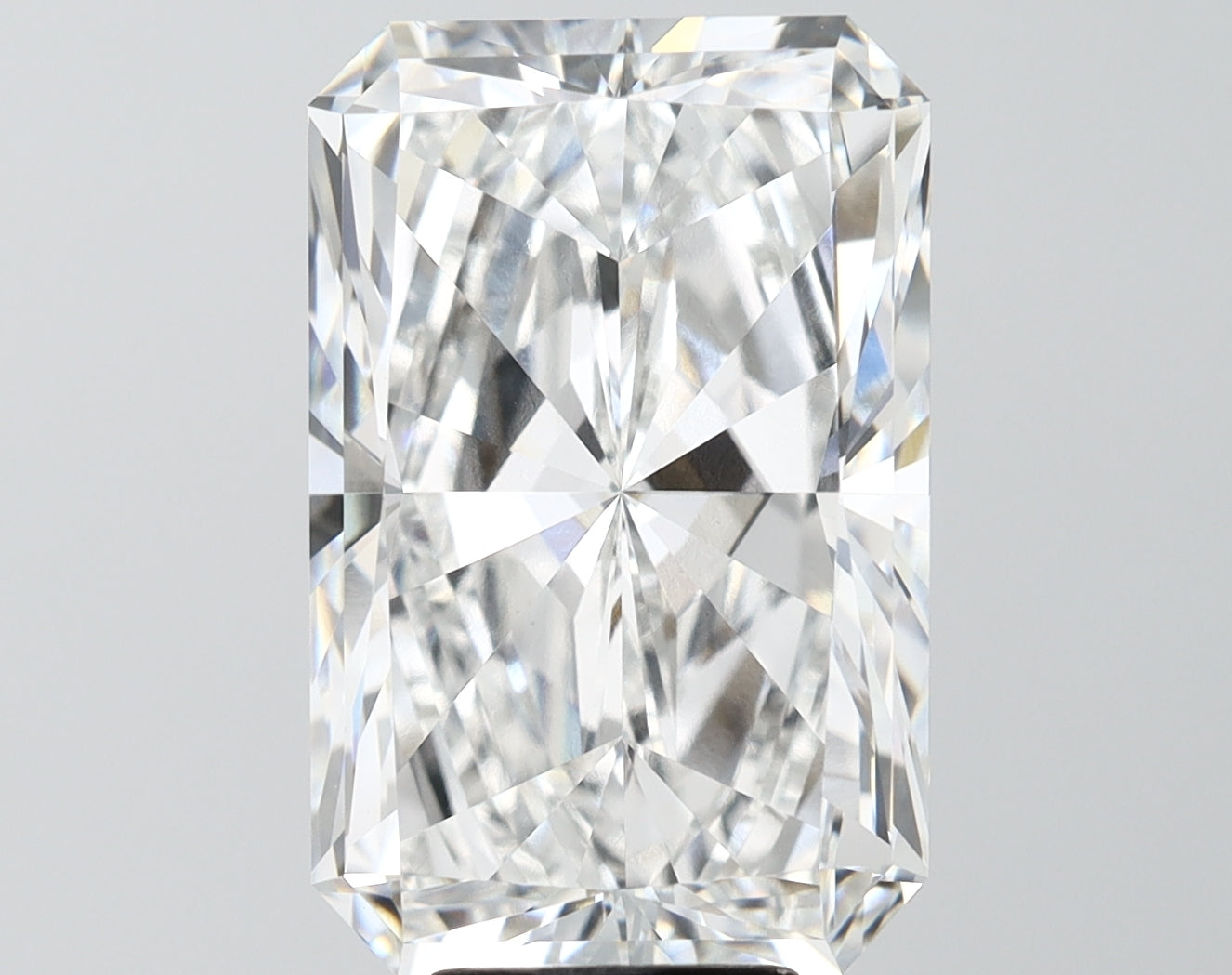 8.99ct Radiant E VVS2 Lab-Grown Diamond