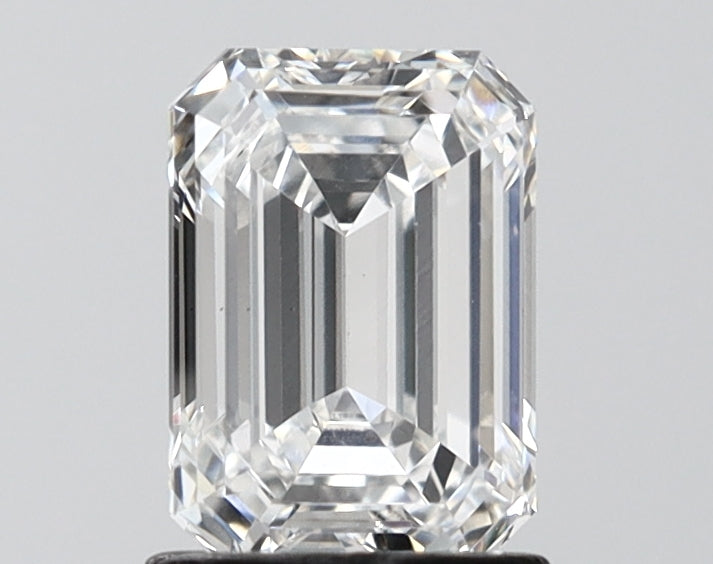 1.39ct Emerald E VVS2 Lab-Grown Diamond