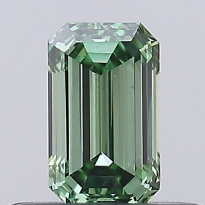 0.32ct Fancy Vivid Green Emerald Lab-Grown Diamond | IGI Certified