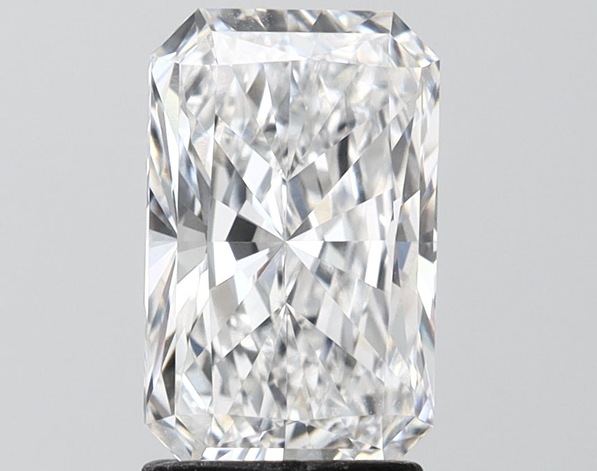 2.21ct Radiant E VVS1 Lab-Grown Diamond