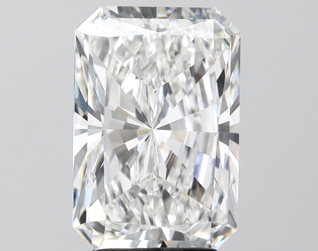 4.05ct Radiant E VVS2 Lab-Grown Diamond