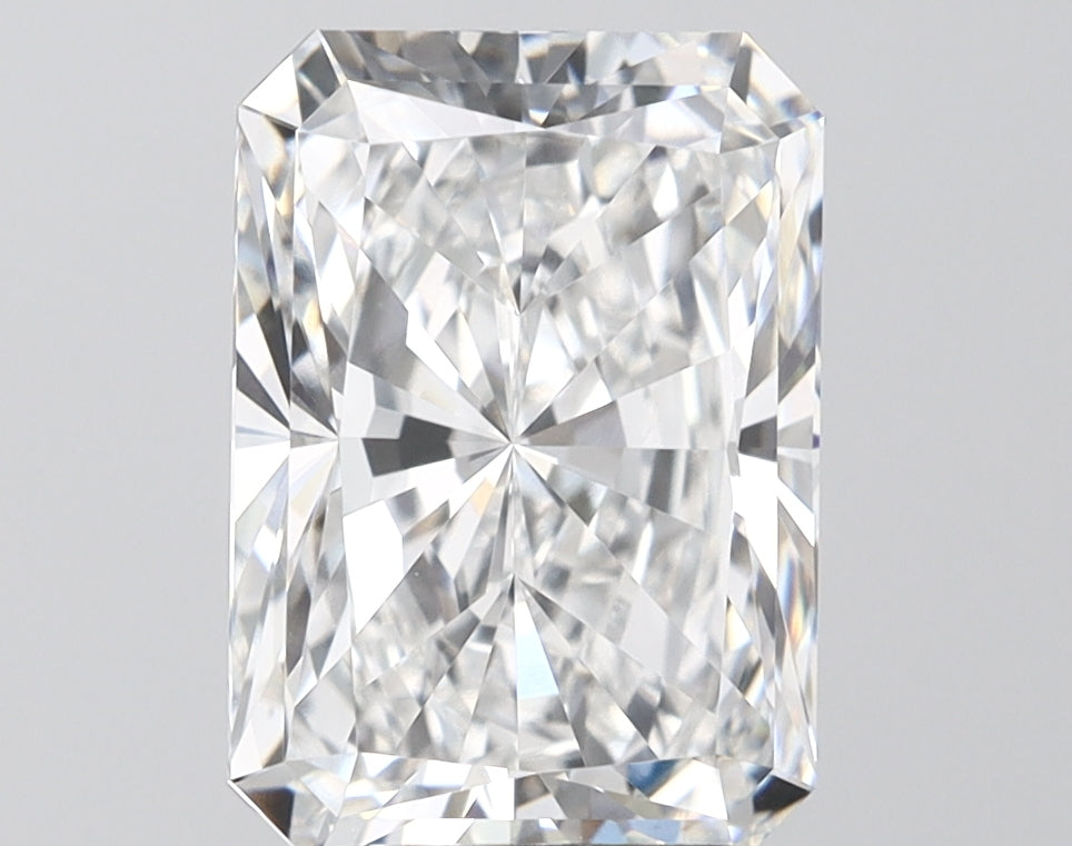 4.05ct Radiant E VVS2 Lab-Grown Diamond